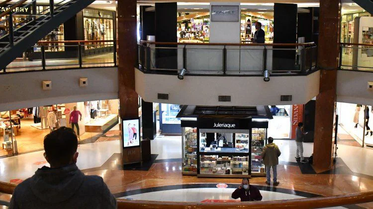 durante-el-mes-enero-se-desplomaron-un-315-ciento-las-ventas-los-shoppings-igual-mes-2020